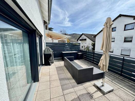 Doppelhaushälfte zur Miete 2.300 € 5 Zimmer 197 m² 1 m² Grundstück Schriesheim 69198