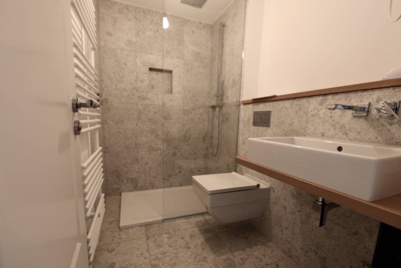 Property thumbnail 13