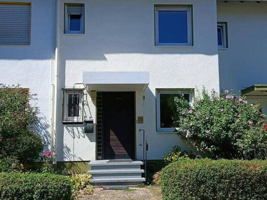 Reihenmittelhaus zum Kauf provisionsfrei 650.000 € 5 Zimmer 157 m² 154 m² Grundstück Niederursel Nord-West 60439