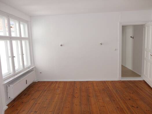 Wohnung zur Miete 520 € 2 Zimmer 48 m² Geschoss 3/4 frei ab sofort Mainzer Straße 19 Neukölln Neukölln 12053