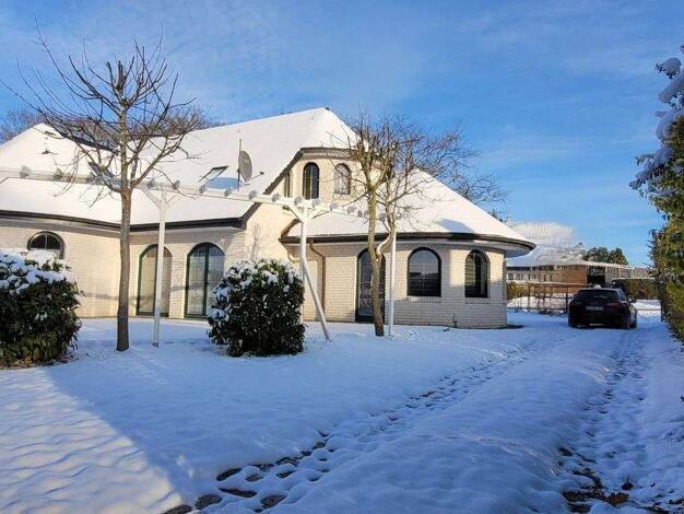 Einfamilienhaus zum Kauf provisionsfrei 690.000 € 5 Zimmer 250 m² 2.284 m² Grundstück Warnitz Schwerin 19057