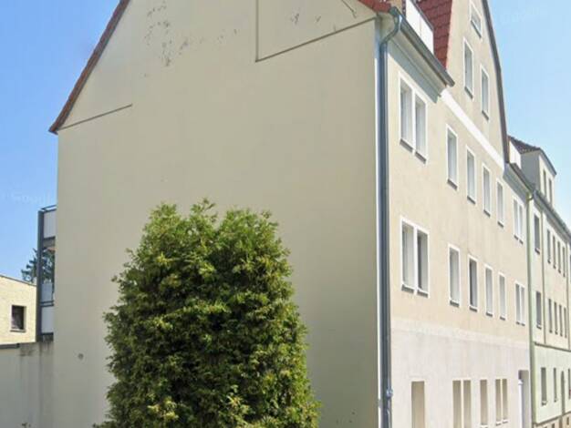 Wohnung zur Miete 290 € 2 Zimmer 55,3 m² 2. Geschoss frei ab sofort Ernst-Thälmann-Straße 9 Strehla Strehla 01616