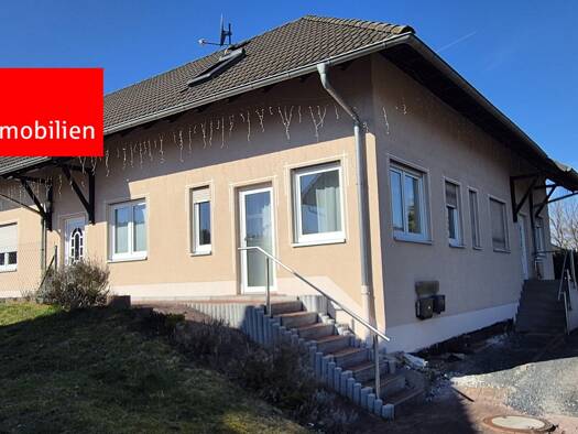 Mehrfamilienhaus zum Kauf 320.000 € 7 Zimmer 200 m² 773 m² Grundstück frei ab sofort Gräfen-Nitzendorf Bad Salzungen 36433