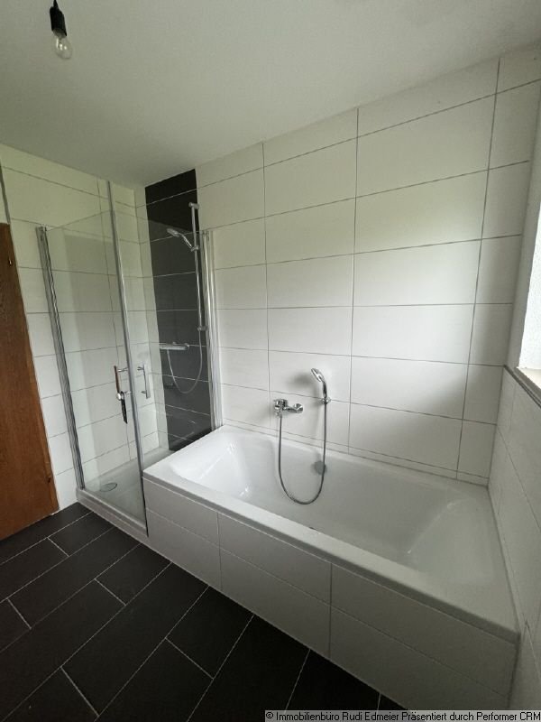 Wohnung zur Miete 780 € 3 Zimmer 90 m²<br/>Wohnfläche 1.<br/>Geschoss 01.11.2024<br/>Verfügbarkeit Theodor-Eckert-Str. Deggendorf Deggendorf 94469