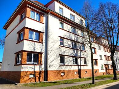 Wohnung zur Miete 560 € 2,5 Zimmer 66 m² Dachgeschoss, 3. Geschoss frei ab 01.08.2025 Herderstraße 21 Schkeuditz Schkeuditz 04435