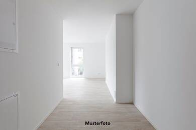 Reihenmittelhaus zur Zwangsversteigerung 349.000 € 1 Zimmer 128 m² 971 m² Grundstück Davenstedt Hannover 30455