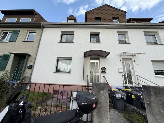 Reihenmittelhaus zum Kauf 265.000 € 163 m² Grundstück St Johann Mitte 66123
