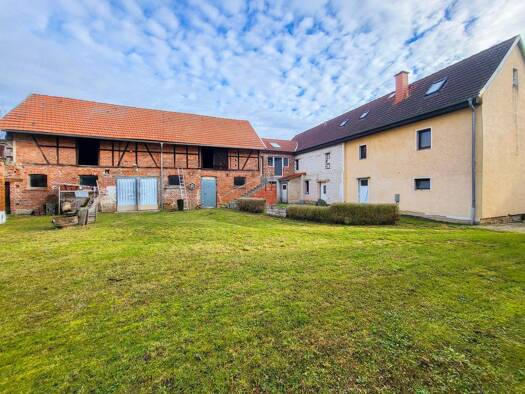 Mehrfamilienhaus zum Kauf 319.000 € 9 Zimmer 326 m² 1.357 m² Grundstück Neumark 99439