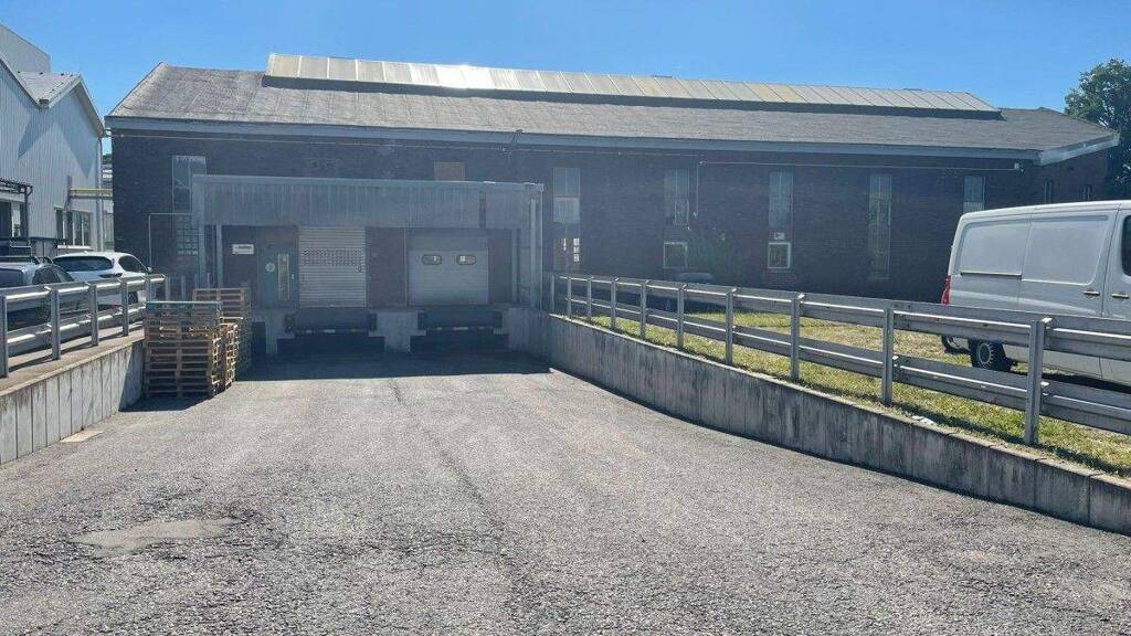 Lagerhalle zur Miete provisionsfrei 3,90 € 4.695 m² Lagerfläche teilbar ab 4.695 m² West Remscheid 42857