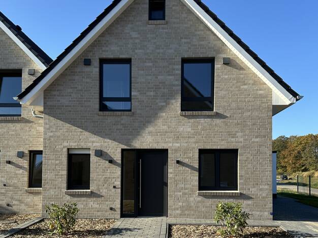 Doppelhaushälfte zum Kauf - Erstbezug 375.000 € 4 Zimmer 112,6 m² 239,5 m² Grundstück Am See 152 Herzlake Herzlake 49770