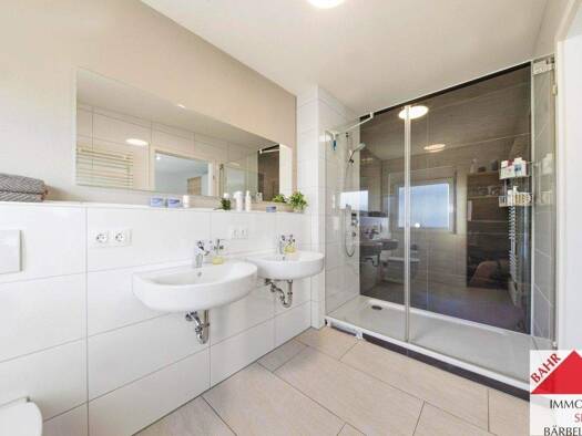 Reihenmittelhaus zum Kauf 795.000 € 5,5 Zimmer 157 m² 133 m² Grundstück Ost Sindelfingen 71065