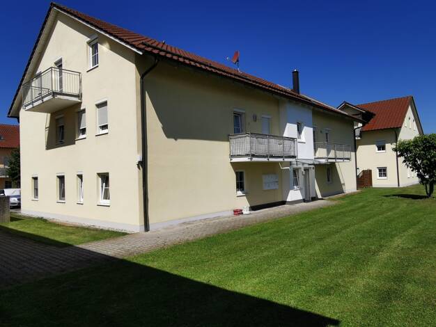 Wohnung zum Kauf 109.000 € 1 Zimmer 48 m² Dachgeschoss Osterhofen Osterhofen 94486