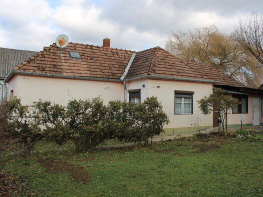 Einfamilienhaus zum Kauf 79.000 € 3 Zimmer 65 m² 1.480 m² Grundstück Komitat Zala