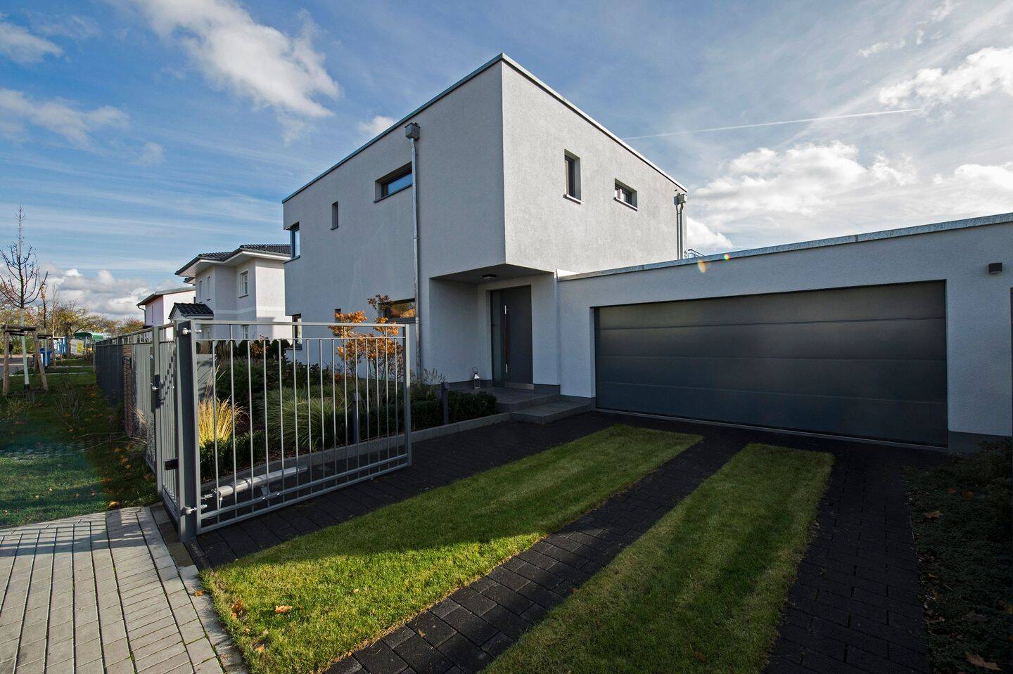 Property thumbnail 2