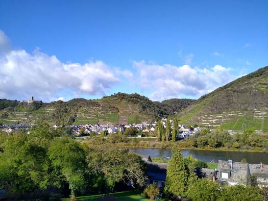 Wohnung zur Miete 900 € 4 Zimmer 107 m² frei ab sofort Dieblich 56332