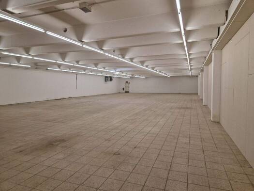 Lagerhalle zur Miete provisionsfrei 610 m² Lagerfläche Lange Straße 7 Rodenkirchen Stadland 26935