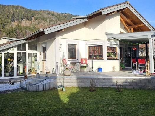 Haus zum Kauf 449.000 € 5 Zimmer 144,1 m² 781 m² Grundstück Feldkirchen in Kärnten 9560