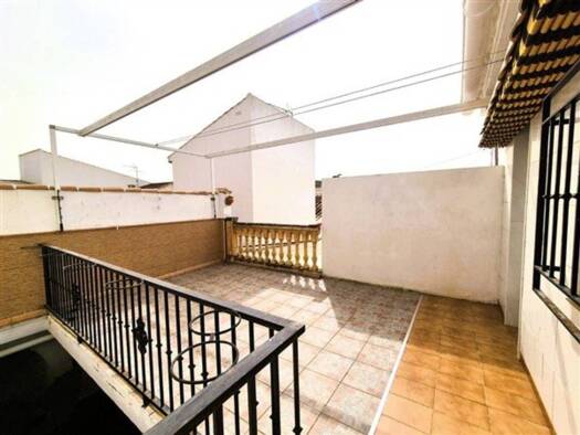 Villa zum Kauf 170.000 € 4 Zimmer 174 m² 234 m² Grundstück Loja 18312