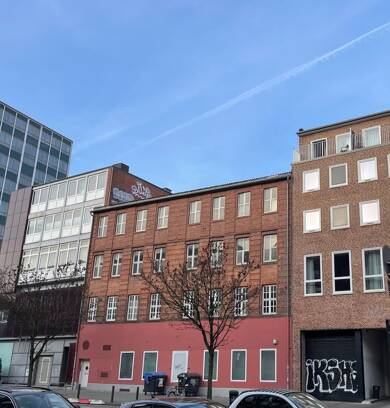 Wohn- und Geschäftshaus zum Kauf als Kapitalanlage geeignet 2.400.000 € 1.580 m² 710 m² Grundstück Vorstadt Kiel 24103