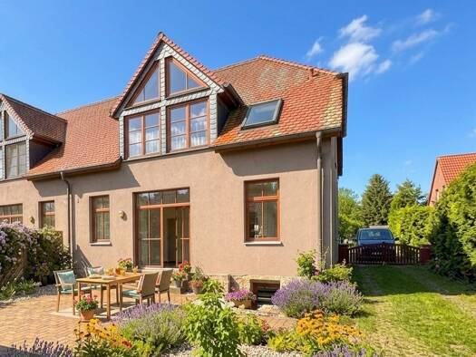 Doppelhaushälfte zum Kauf 249.000 € 4 Zimmer 131 m² 1.845 m² Grundstück Krakower Str. 4 a Kuchelmiß Kuchelmiß 18292