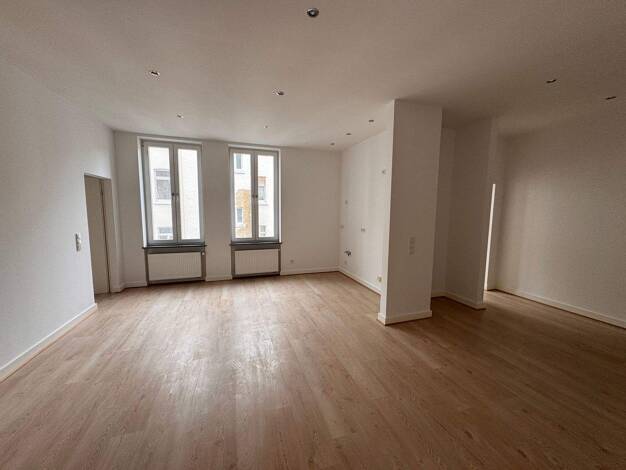 Wohnung zur Miete 1.175 € 2 Zimmer 79 m² 2. Geschoss Frankenstraße 8 Wiesbaden 65183