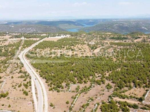 Wohn- und Gewerbegrundstück zum Kauf 345.000 € Lozovac Šibenik 22221