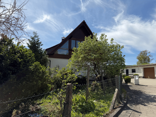 Doppelhaushälfte zum Kauf 299.000 € 6 Zimmer 155 m² 480 m² Grundstück frei ab sofort Treuchtlingen Treuchtlingen 91757
