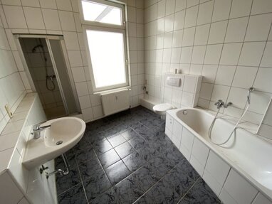 Wohnung zur Miete 400 € 2 Zimmer 63,2 m² 1. Geschoss Hafenstr. 47 Süd Nordenham 26954