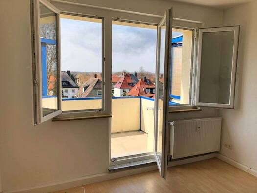 Wohnung zur Miete 395 € 2 Zimmer 54 m² 3. Geschoss frei ab 01.05.2026 Am Wasserturm 5 Rötha 04571