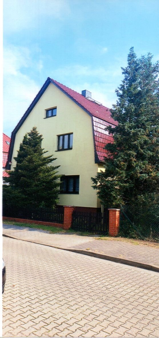 Einfamilienhaus zum Kauf provisionsfrei 570.000 € 6 Zimmer 145 m²<br/>Wohnfläche 998 m²<br/>Grundstück ab sofort<br/>Verfügbarkeit Seegefeld Falkensee 14612