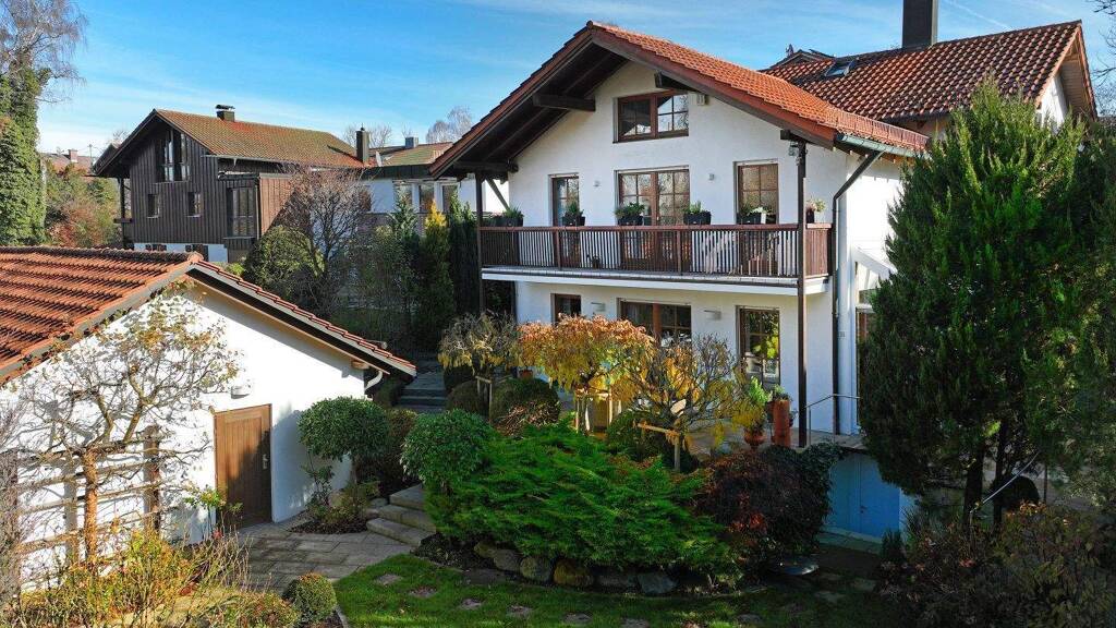 Einfamilienhaus zum Kauf 2.150.000 € 5 Zimmer 212 m² 733 m² Grundstück Deisenhofen 82041