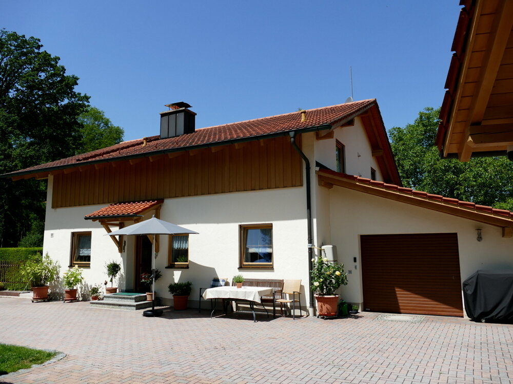 Mehrfamilienhaus zum Kauf 495.000 € 5 Zimmer 163,3 m²<br/>Wohnfläche 772 m²<br/>Grundstück Stefanskirchen Ampfing 84539