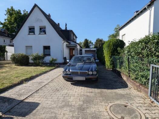 Mehrfamilienhaus zum Kauf 995.000 € 6 Zimmer 150 m² 810 m² Grundstück frei ab sofort Bonames Nord-Ost 60433
