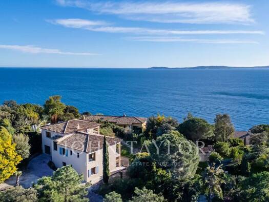 Haus zum Kauf 3.150.000 € 200 m² 1.704 m² Grundstück Rayol-Canadel-sur-Mer 83820