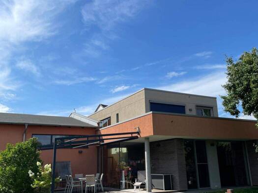 Einfamilienhaus zur Miete 2.150 € 6 Zimmer 228,7 m² 1.200 m² Grundstück frei ab 01.12.2025 Bachstraße 5a Am Oberbach Neubrandenburg 17033