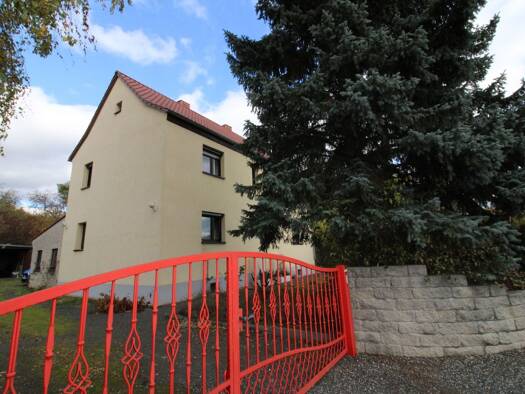 Einfamilienhaus zum Kauf 160.000 € 7 Zimmer 140 m² 2.007 m² Grundstück frei ab sofort Pößneck,Stadt Pößneck 07381