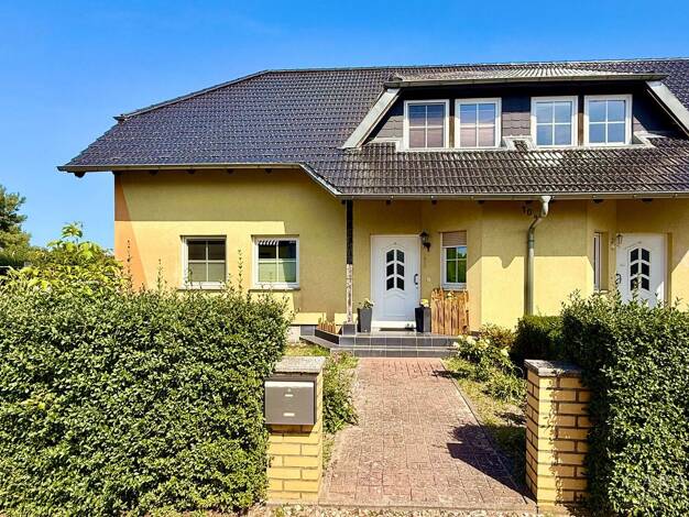 Doppelhaushälfte zum Kauf 359.000 € 4 Zimmer 120 m² 2.725 m² Grundstück frei ab 01.09.2027 Fohrde Havelsee 14798