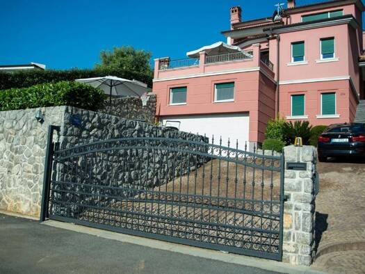 Haus zum Kauf 2.000.050 € 7 Zimmer 550 m² 616 m² Grundstück Opatija