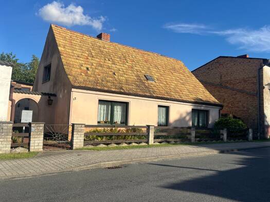 Einfamilienhaus zum Kauf 109.000 € 4 Zimmer 102 m² 750 m² Grundstück frei ab sofort Velgast Velgast 18469