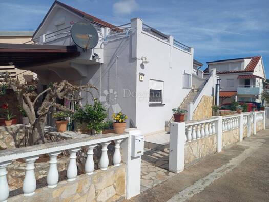 Einfamilienhaus zum Kauf 376.250 € 6 Zimmer 134 m² Ždrelac, Pašman Pašman 23212