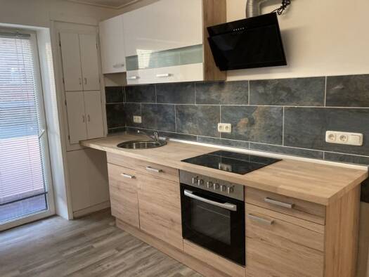 Wohnung zur Miete 1.090 € 3 Zimmer 79 m² frei ab sofort Zirndorf Zirndorf 90513