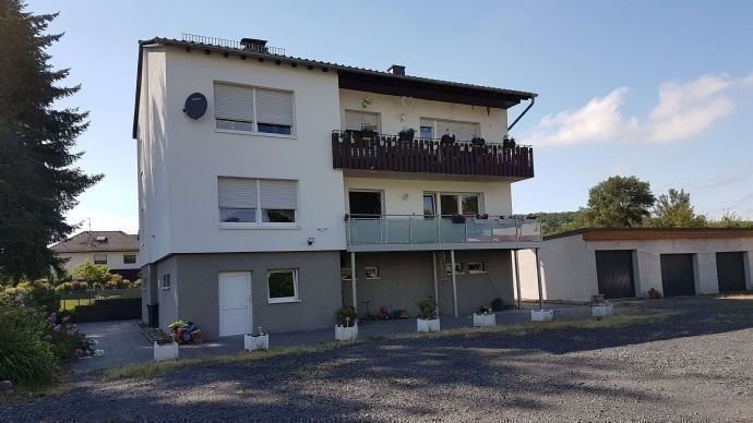 Mehrfamilienhaus zum Kauf provisionsfrei 390.000 € 7 Zimmer 202 m²<br/>Wohnfläche 2.200 m²<br/>Grundstück Fussingen Waldbrunn 65620