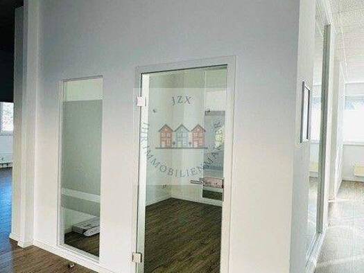 Bürofläche zur Miete 6 € 5 Zimmer 234 m² Bürofläche Rabenstein Chemnitz / Rabenstein 09117