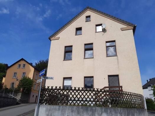 Mehrfamilienhaus zum Kauf als Kapitalanlage geeignet 159.000 € 7 Zimmer 112 m² 135 m² Grundstück Betzdorf 57518