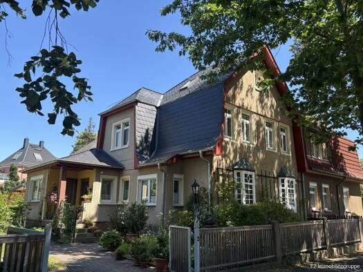 Doppelhaushälfte zum Kauf 387.000 € 5 Zimmer 127 m² 1.456 m² Grundstück Weinböhla 01689