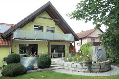 Einfamilienhaus zur Miete 1.920 € 5 Zimmer 153,9 m² 811 m² Grundstück frei ab 01.08.2025 Dechsendorf - West Erlangen 91056