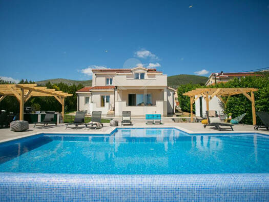 Villa zum Kauf 8 Zimmer 282 m² 1.591 m² Grundstück Kaštel / Castelvenere 52460