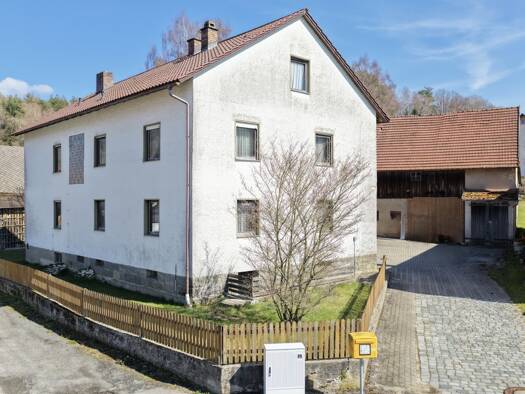 Haus zum Kauf 210.000 € 8 Zimmer 245 m² 1.768 m² Grundstück Busbach Eckersdorf 95488