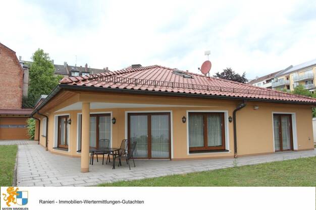 Bungalow zum Kauf 1.500.000 € 4 Zimmer 240 m² 1.923 m² Grundstück frei ab sofort Holzstr. 47 Südstadt 31 Fürth 90763