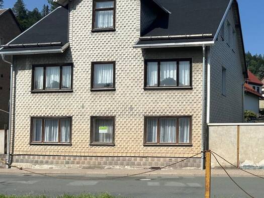 Mehrfamilienhaus zum Kauf 175.000 € 9 Zimmer 160 m² 2.000 m² Grundstück frei ab sofort Geraberg 98716